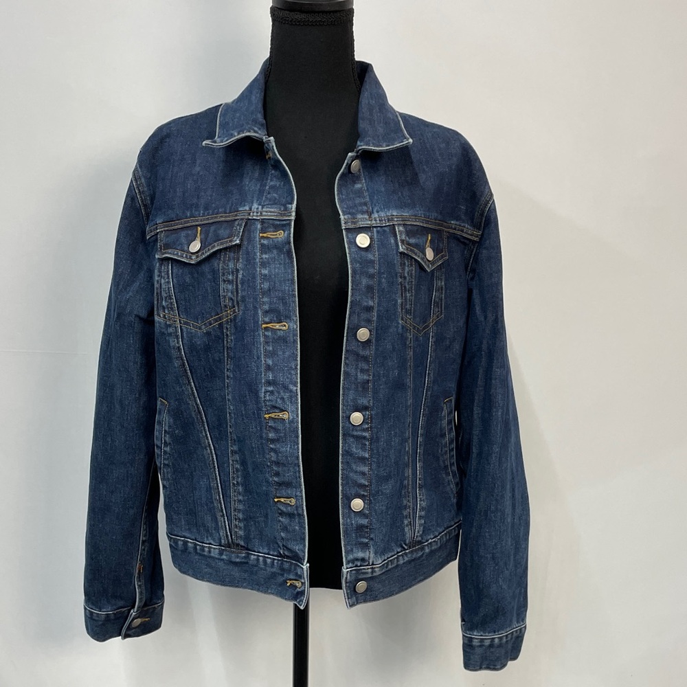 Isda Classic Blue Denim Jacket, size Large